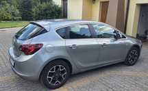 Opel Astra J, poj. 1600 cm3, 115 KM, lpg