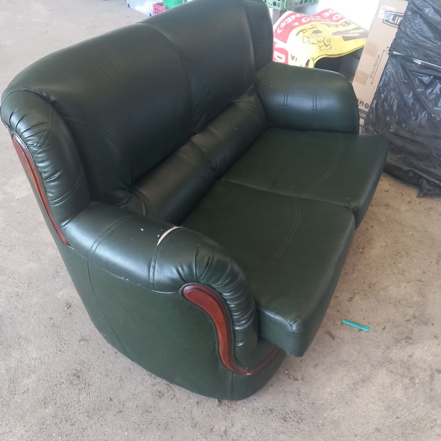 Sofá cama de 2 lugares em napa ( verde)