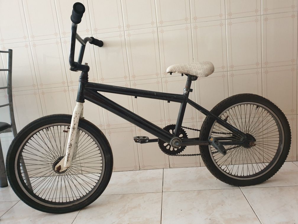 Vendo Bicicleta BMX