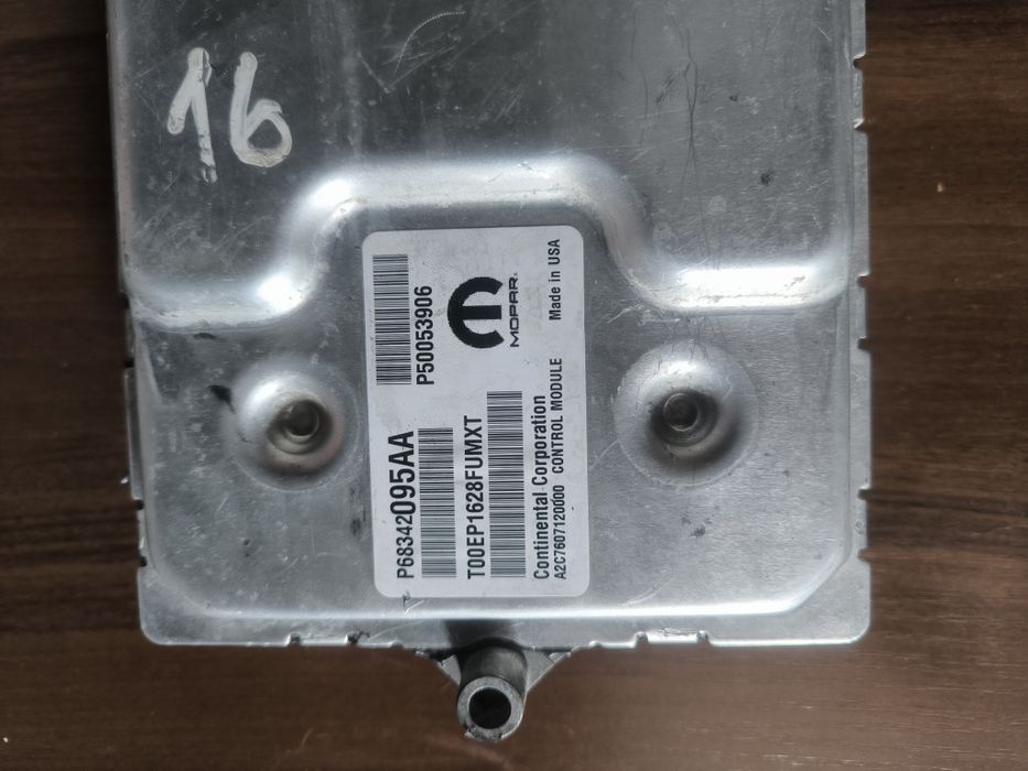 Блок управління двигуном  Jeep Compass Renegade ЕБУ P68342095AA