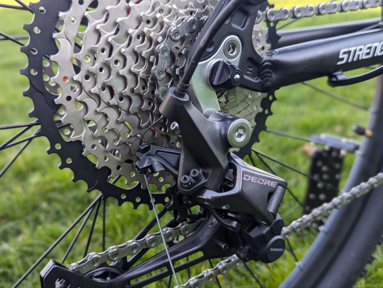 Двохпідвіс • Shimano Deore  • Гідравліка