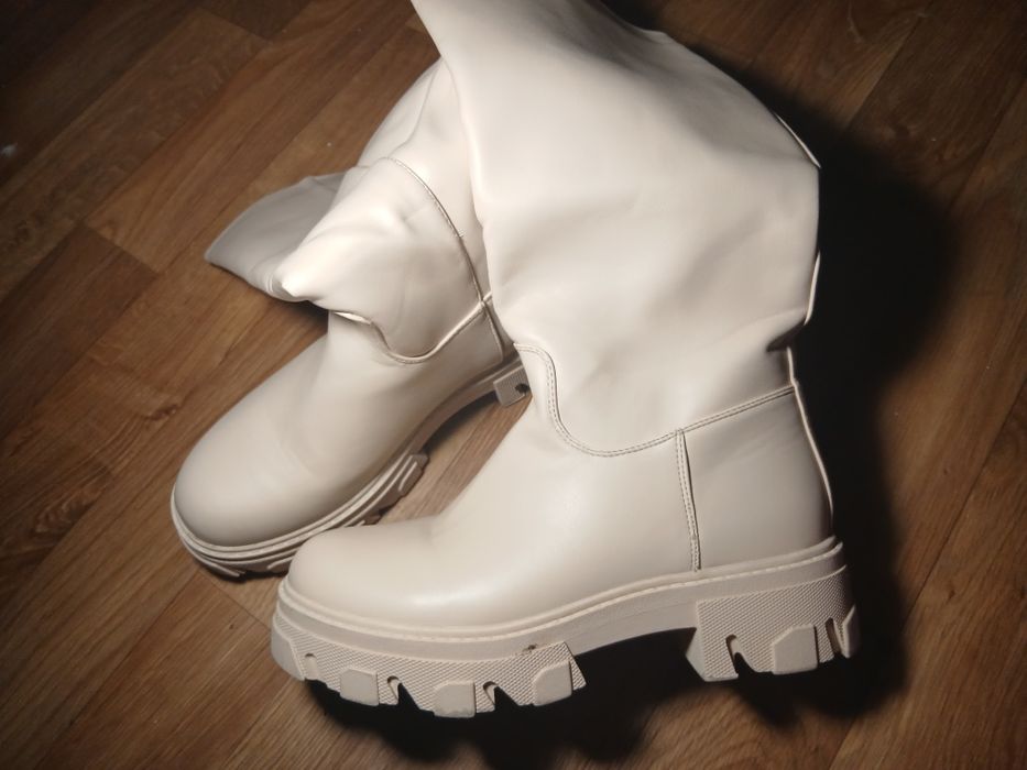 Ботінки, 39 розміру