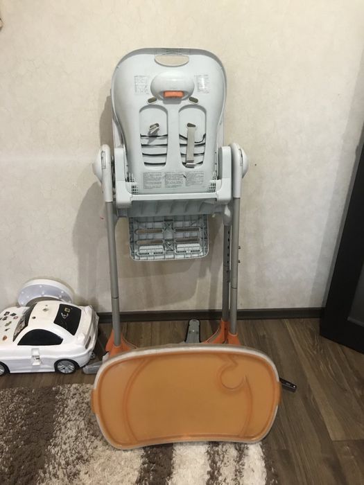 Продам детский стул chicco