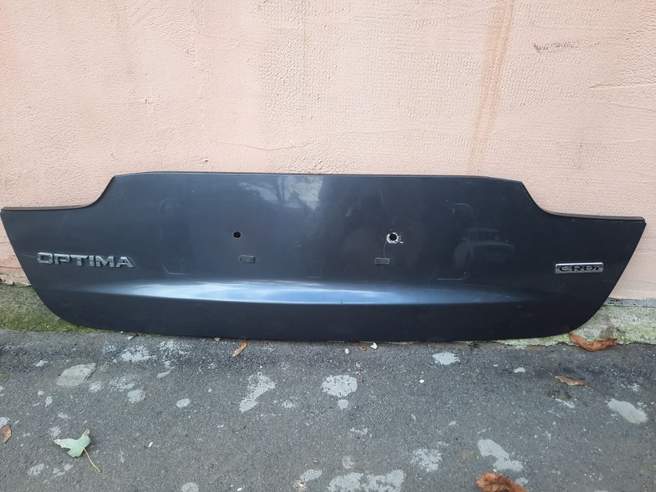 Накладка кришки багажника KIA