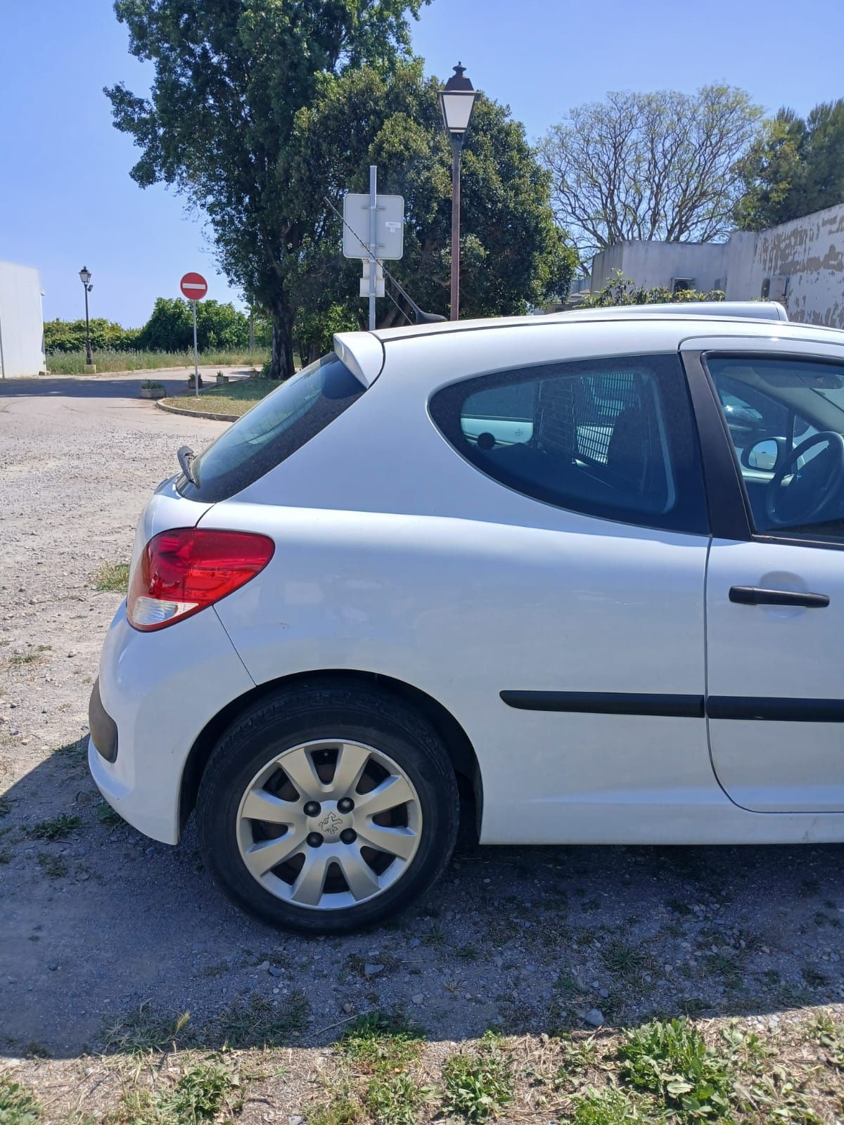 Peugeot 207, comercial, em excelente estado, só um proprietário!!!