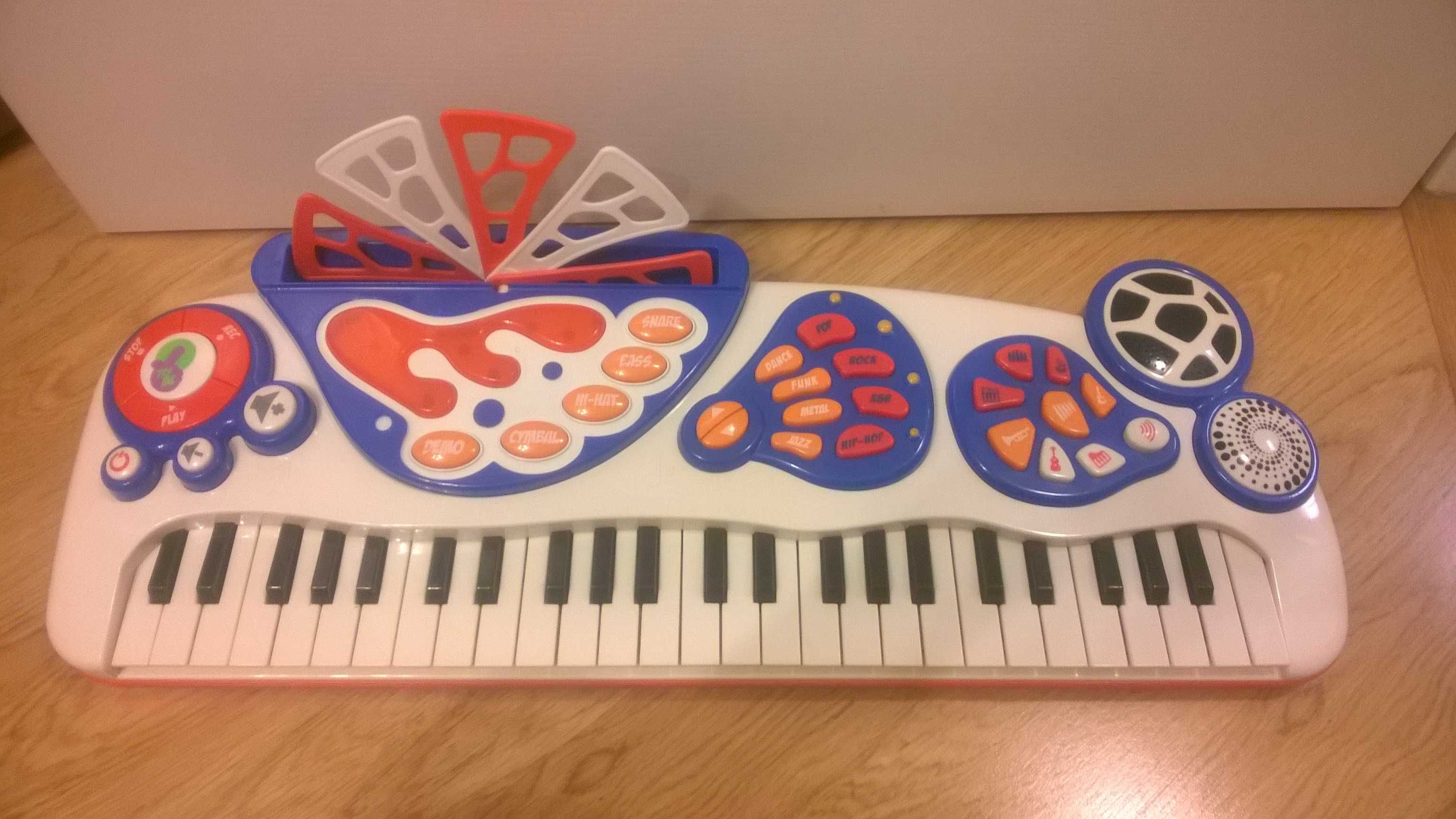 keyboard instrument pianino  smiki electronic