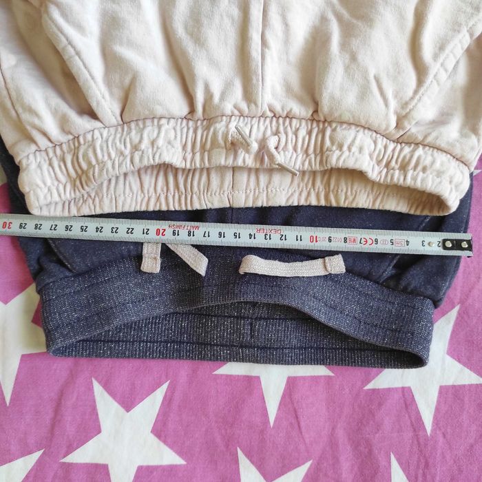 Spodnie dresowe dla dziewczynki 128 i 134 HM, pepco