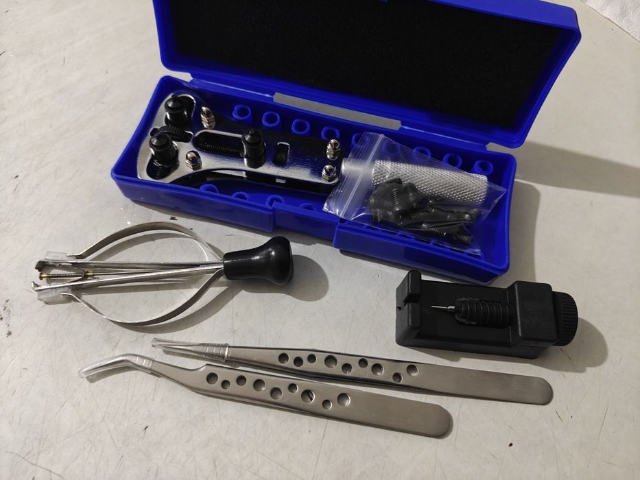 Часовий інструмент для ремонту годинників