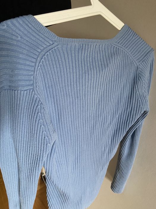 Sweter w prążki gap