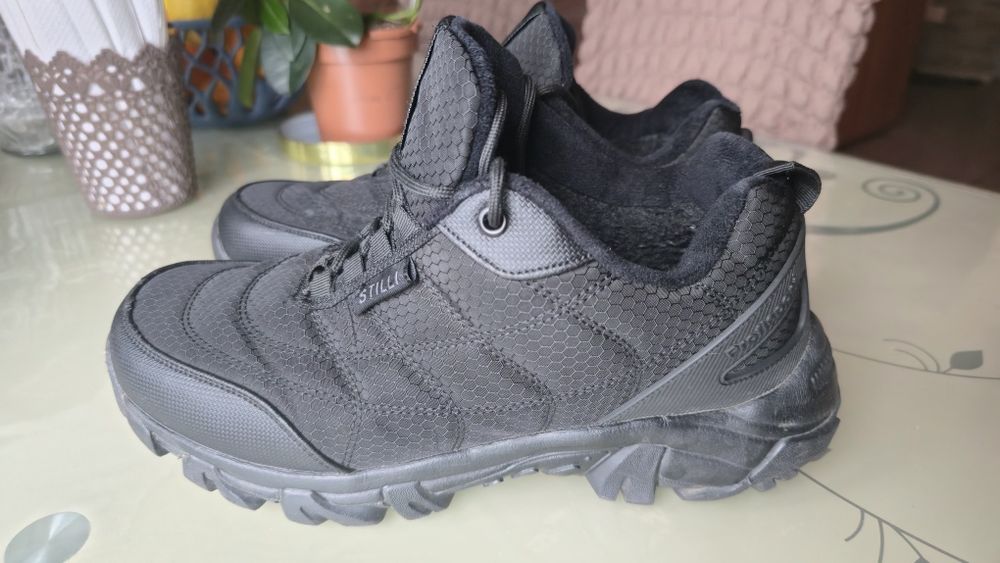 Зимове тепле взуття