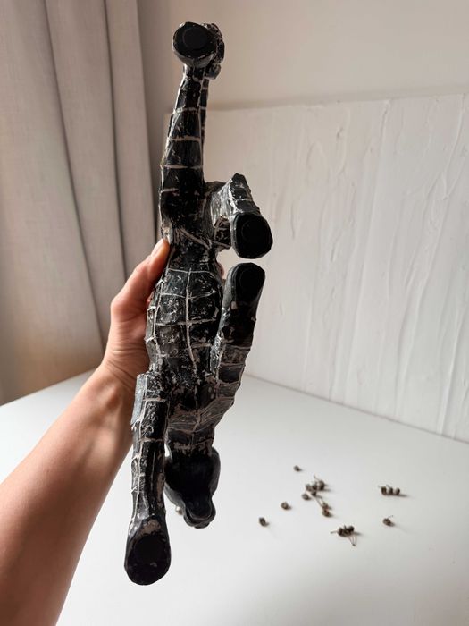 Pantera. Rzeźba w stylu afrykańskim. Figurka. Figura. Dziki kot.