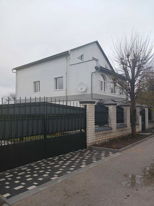 Продам будинок в самому екологічно чистому місці міста.