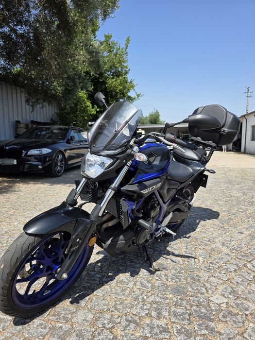 Yamaha MT03 com extras