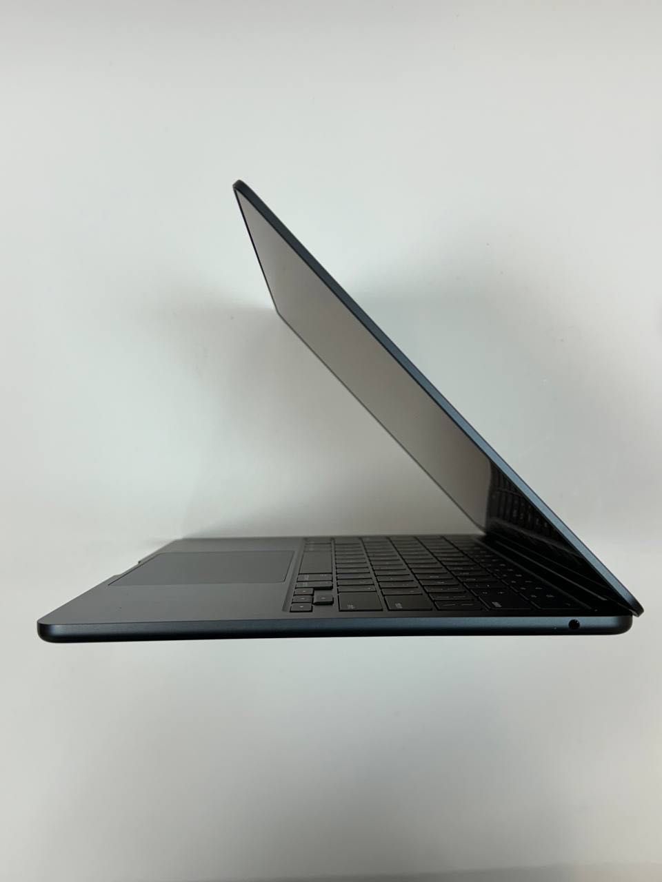 MacBook Air 13' M3 8/512 Midnight