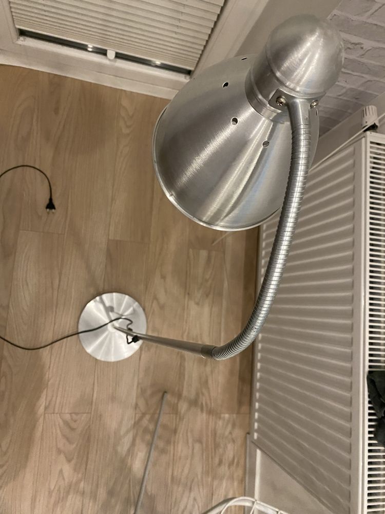 Lampka stojaca srebrna