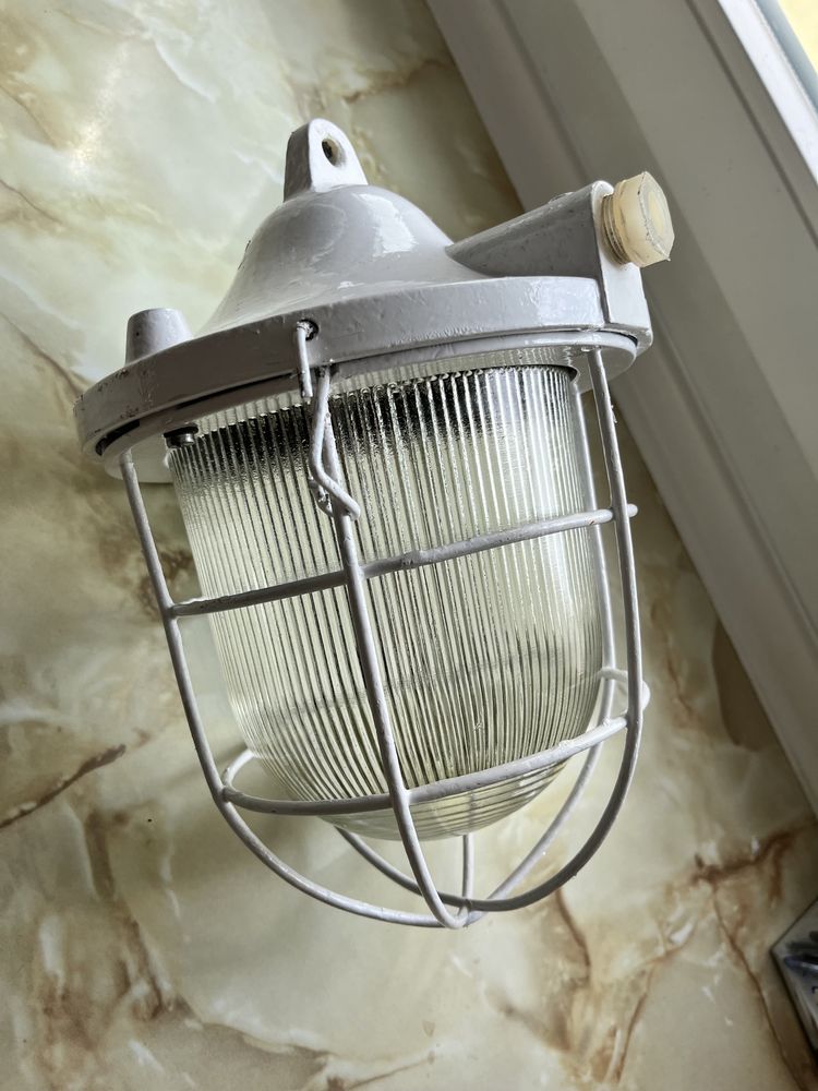 Lampa przemysłowa loft C-200 vintage antyk