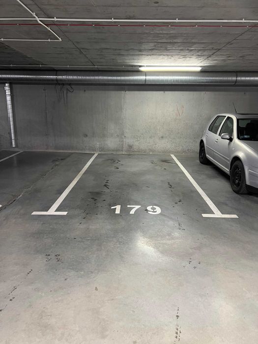 Miejsce postojowe w hali A2 Lawendowe Wzgórze