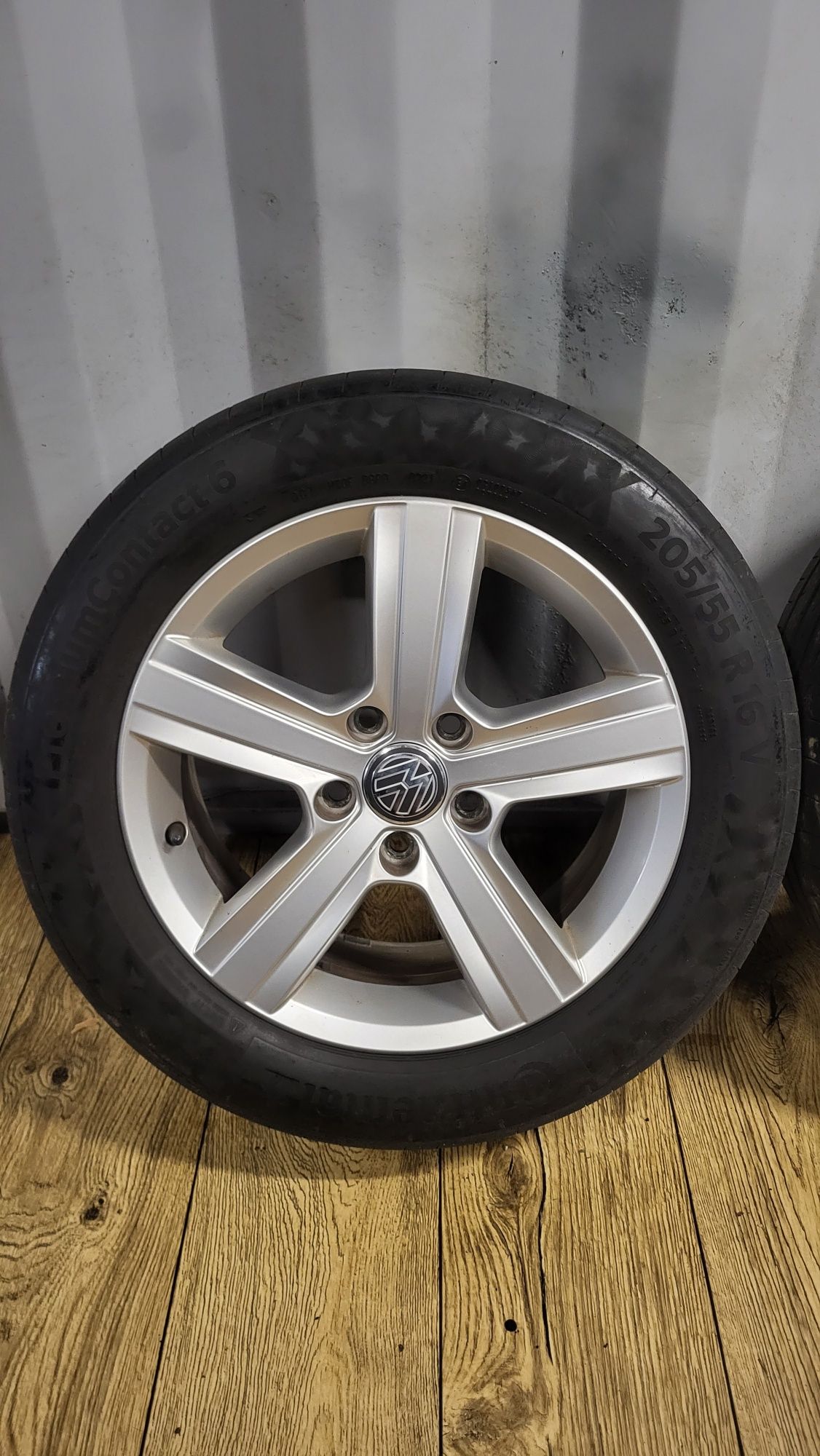 Alufelgi Vw 16" 5x112 z oponami 205/55 R16 Golf 7 8 Caddy Touran
