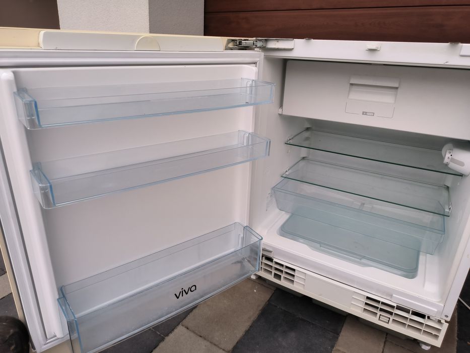 Lodówka podblatowa do zabudowy mała okazjonalna bardzo cicha