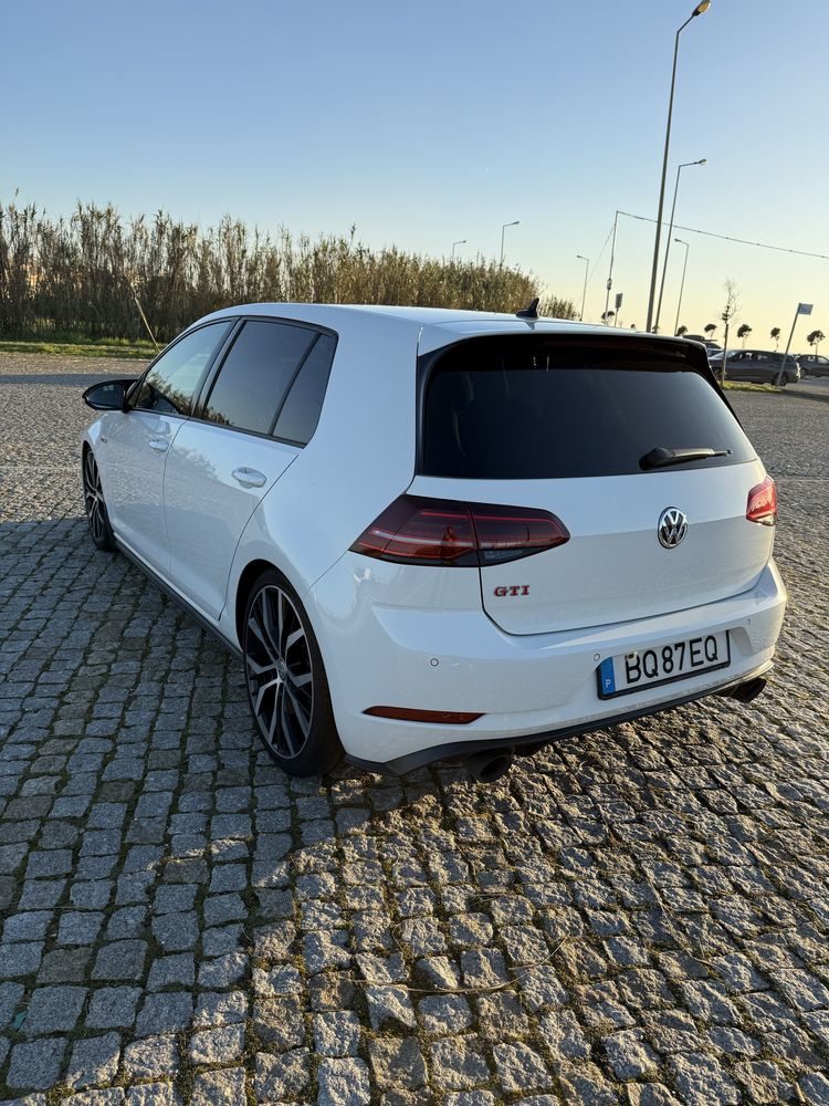 VW 7.5 GTI Performance 413cv KW financiamneto 120 meses