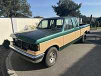 Ford F150 rocznik 1990 5.0l V8 RWD zero rdzy! zamiana bricknose pickup