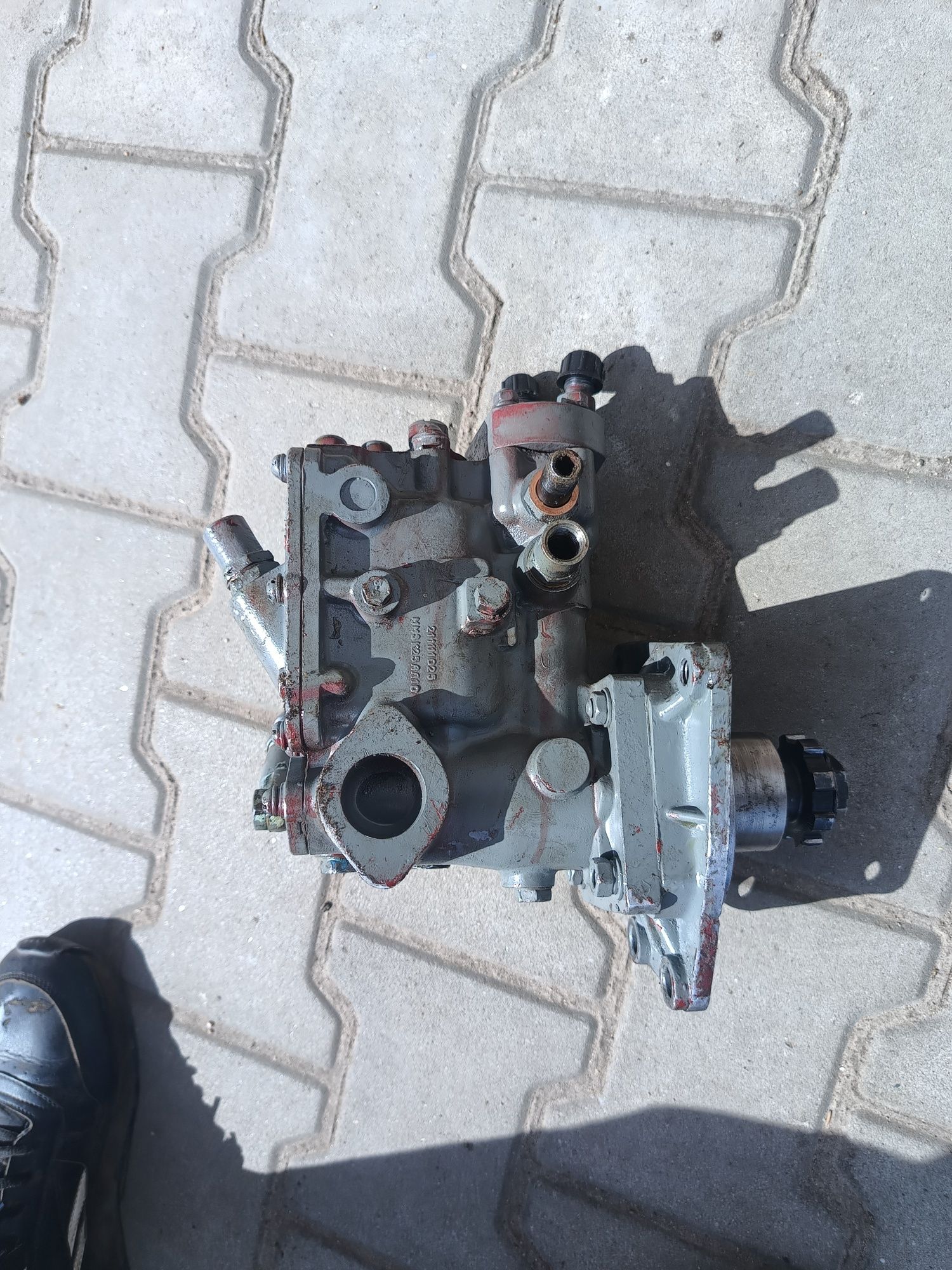 Pompa wtryskowa wladymirec t25a