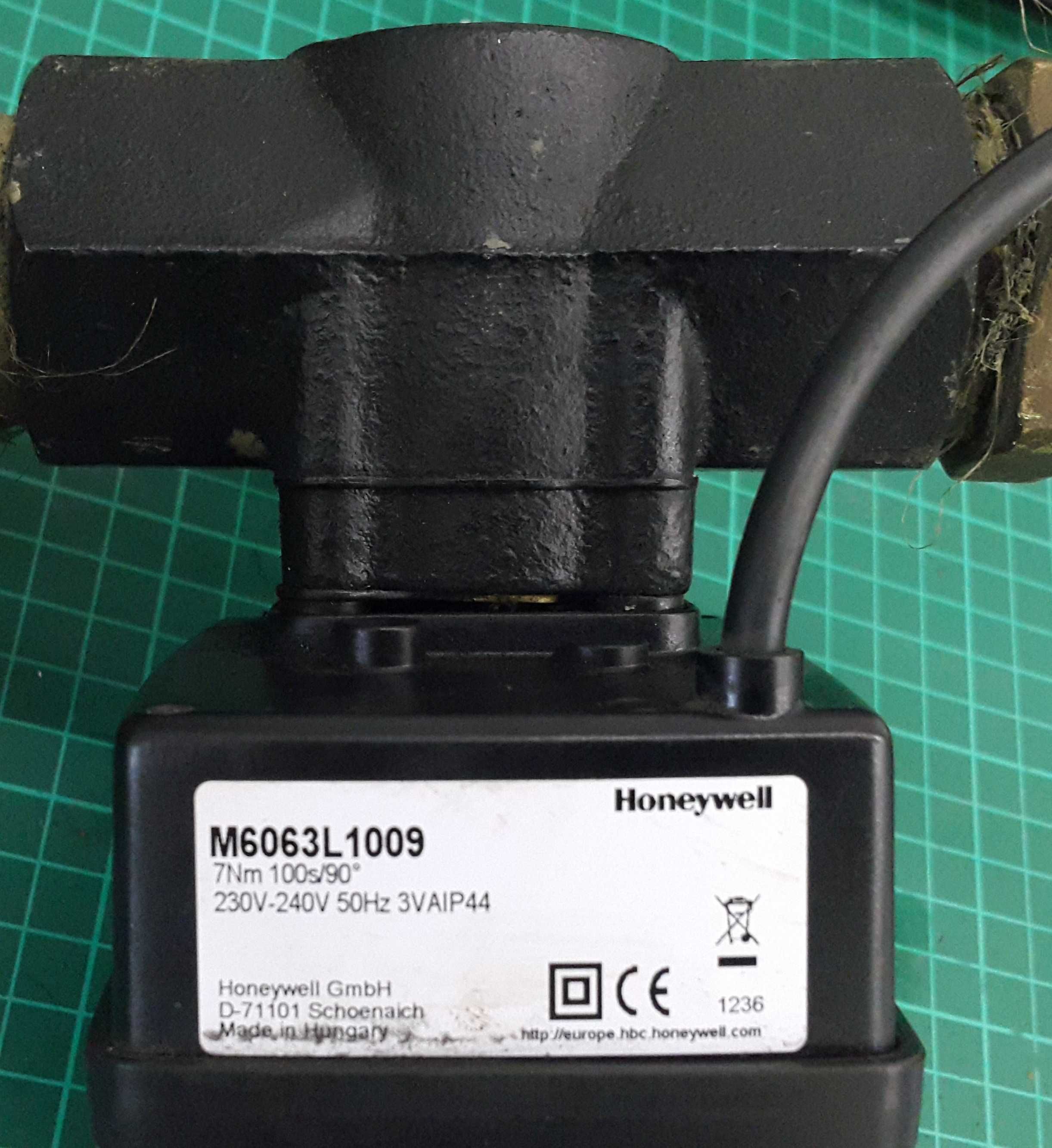 Zawór trójdrogowy CO Honeywell