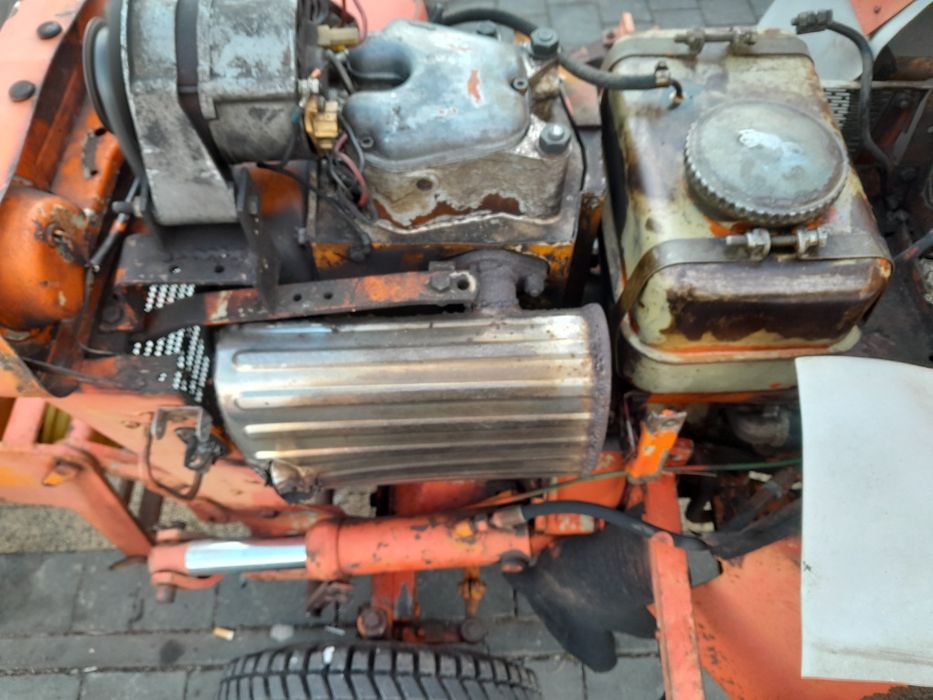 Traktorek holder b16