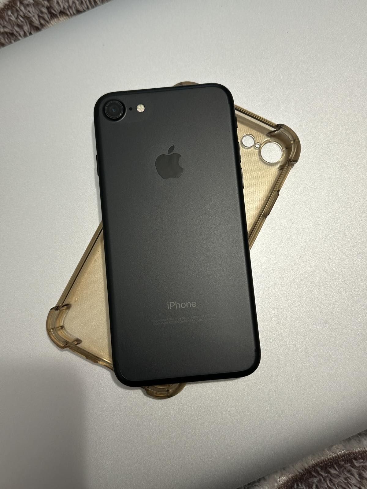 Iphone 7 128гб 100%акб newerlock стан нового все працює