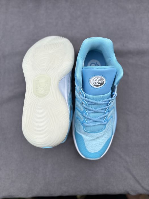 Баскетбольні кросівки Nike Kd 17