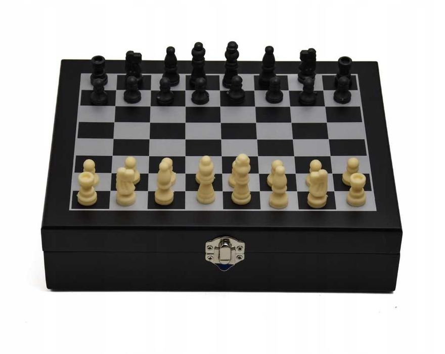 Piersiówka Szachy Harley Davidson Dwa Kieliszki Niezbędnik