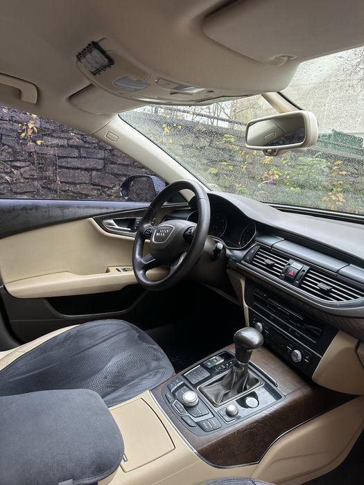 AUDI A7 2011 року