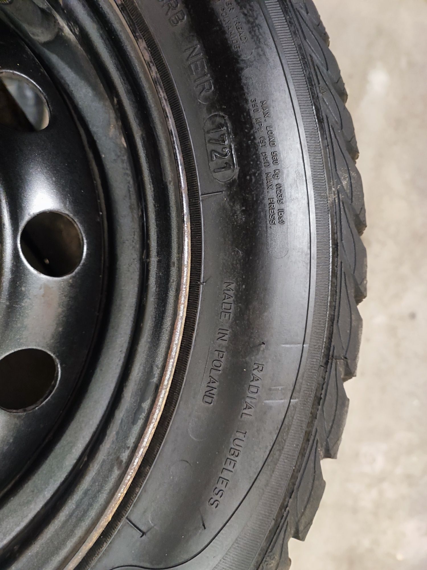 Зимня резина Sava Eskimo Stud 195/60/R15 на дисках 4*114.3 R15