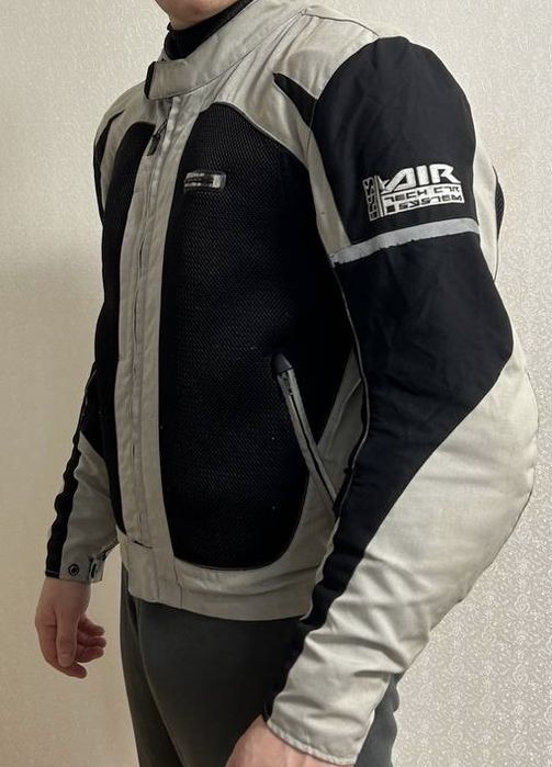 Продам мото куртку IXS air