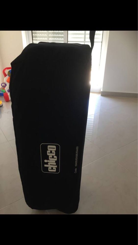 Cama portatil de bebe com pouco uso da chico