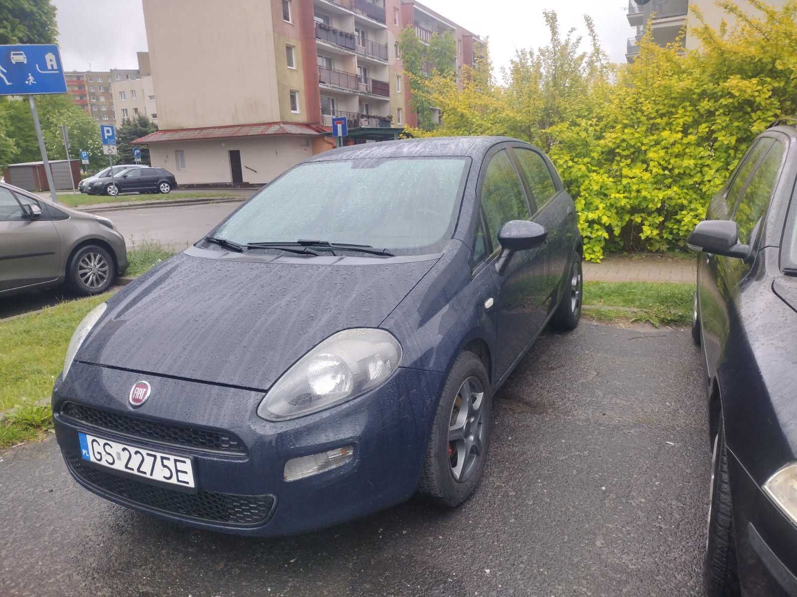 AUTOMAT - Fiat Punto 2012 rok, silnik 1,4 benzyna EURO 5 77 KM.