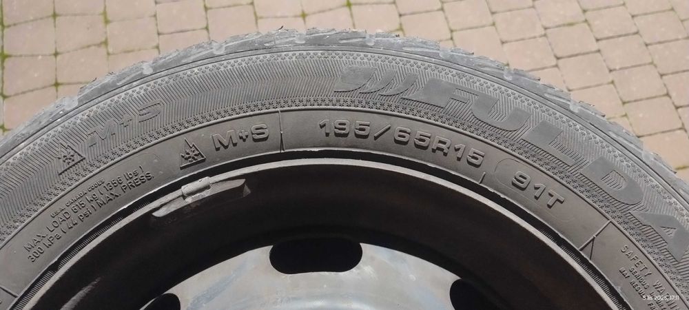 Koła, felgi, opony na felgach