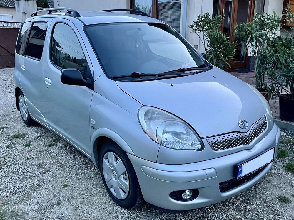 Toyota Yaris Verso 1.3 Автомат