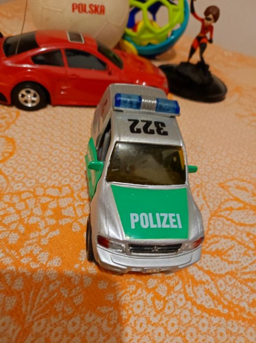 Zestaw zabawki auta i inne