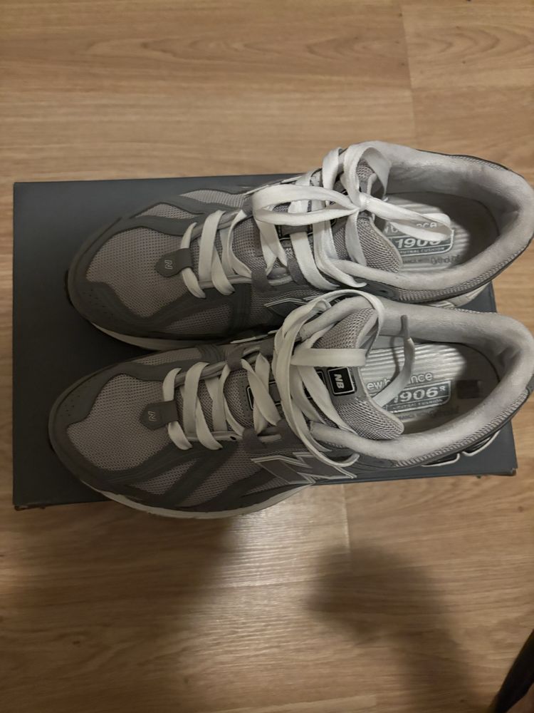 New balance 1906r