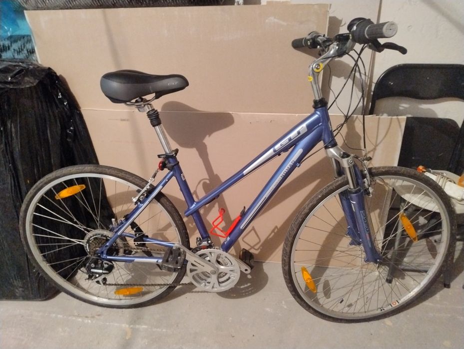 Rower trekkingowy GT Nomad
