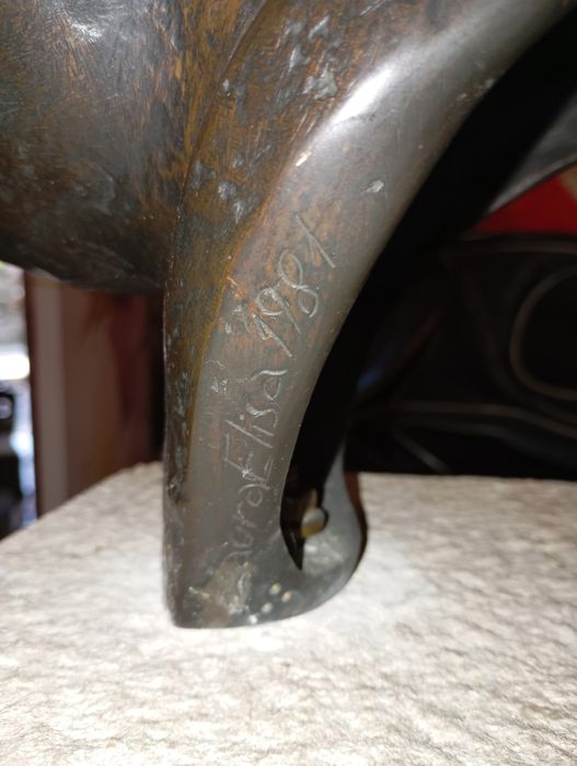 Escultura Bronze Eng Adelino Amaro Costa (NOVO PREÇO)