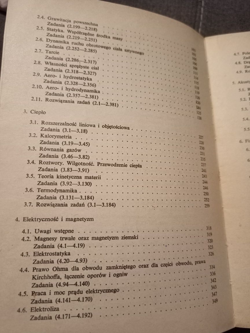 Zbiór zadań z fizyki z rozwiązaniami dla studentów