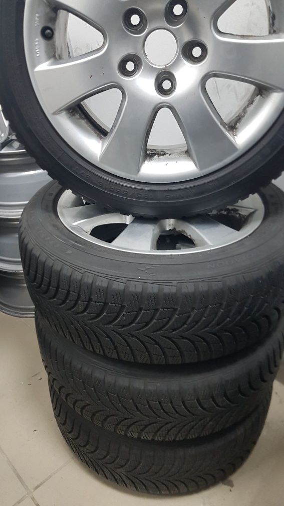 Комплект зимових  колес на дісках  195/55 R 16  Coodyear