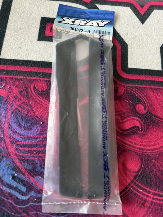Xray xb4 „burty” boczne 361272