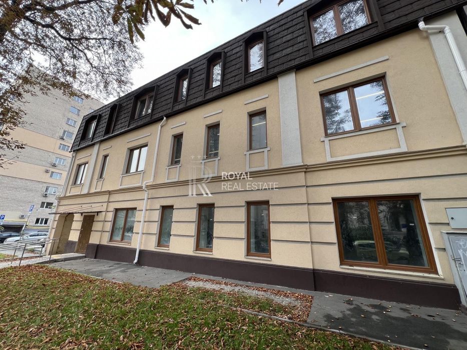 Оренда ОСЗ Офіс 814 м.кв вул. Івана Франка 26 ФАСАД Центр Парковка