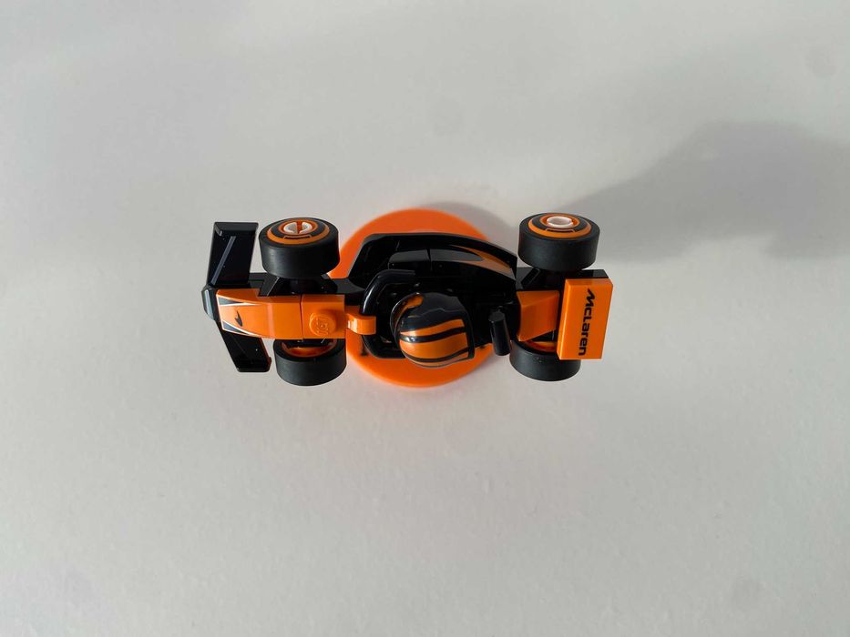 Suporte para mini carro de F1 LEGO - Mclaren