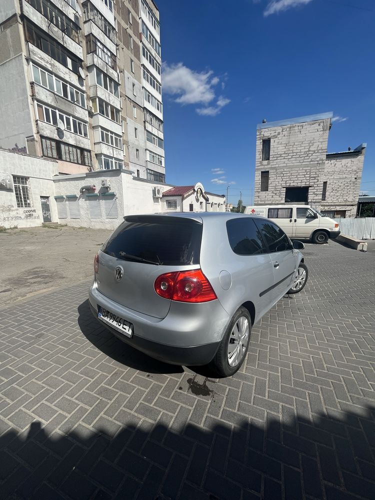 Golf 5 coupe 1.4 MPI