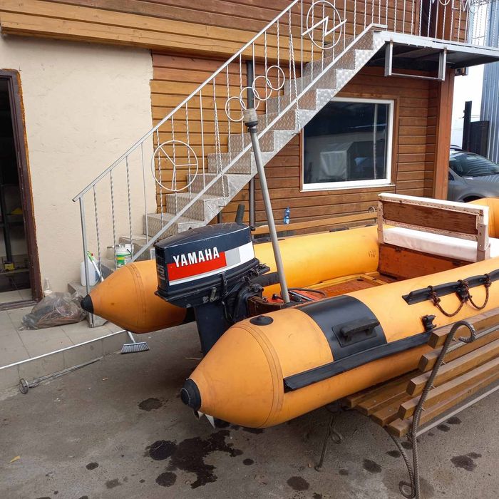 Лодка, човен Bat Italia 4.3 м