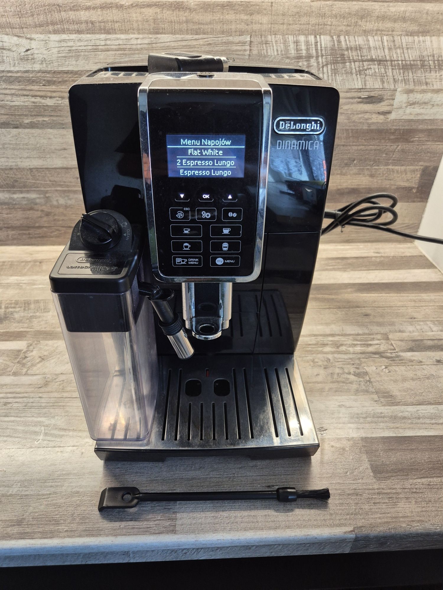 Ekspres do kawy DeLonghi Dinamica